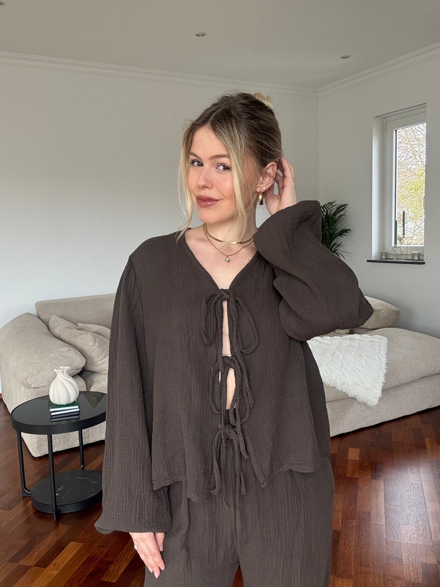 Mocha Bloom Top