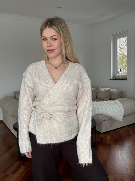 Strick Vanilla Cloud