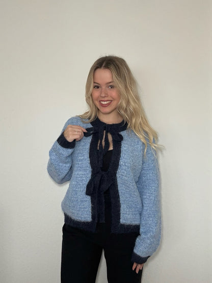 Pullover Blueberry Parfait